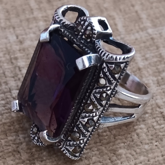 925 Silver Purple Crystal Ring - Picture 15 of 16